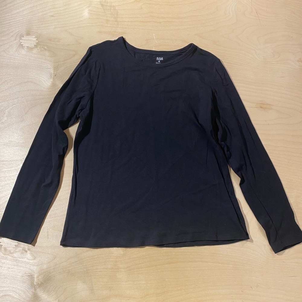 a.n.a Classic Black Long Sleeve Tee XL (QL)